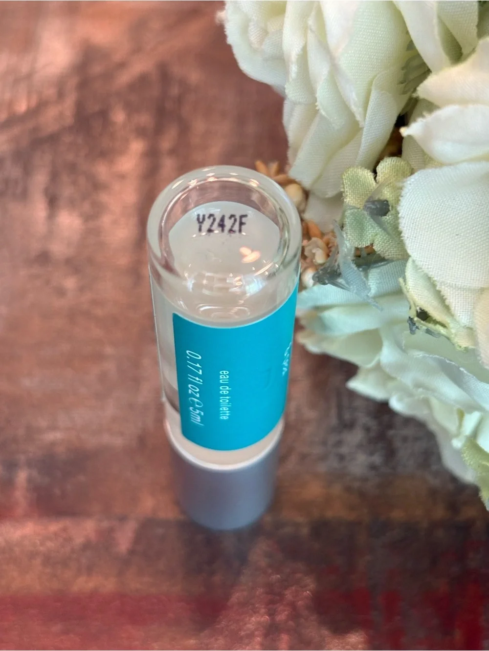 New CLEAN CLASSIC Mini Fragrance ROLLERBALL in RAIN & PEAR!